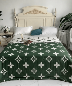 Best Louis Vuitton Green and White Monogram Bedding Set