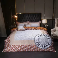 Burberry Logo Type 1200 Bedding Sets Bed Linen Sheets Luxury Ideas Premium Fashion Brand Blankets Hyperbeast Bedroom Duvet Covers Bedclothes