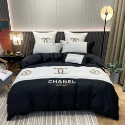 Chanel Hot Printed Bedding Sets Quilt Sets Duvet Cover Luxury Brand Bedding Decor Bedroom Sets Best Luxury Bedding Sets
