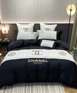 Chanel Hot Printed Bedding Sets Quilt Sets Duvet Cover Luxury Brand Bedding Decor Bedroom Sets Best Luxury Bedding Sets
