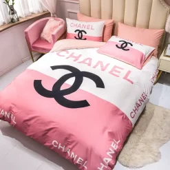 Chanel Logo Pink And White Printed Bedding Sets Quilt Sets Duvet Cover Luxury Brand Bedding Decor Bedroom Sets Best Luxury Bedding Sets