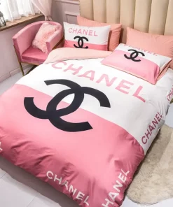 Chanel Logo Pink And White Printed Bedding Sets Quilt Sets Duvet Cover Luxury Brand Bedding Decor Bedroom Sets Best Luxury Bedding Sets