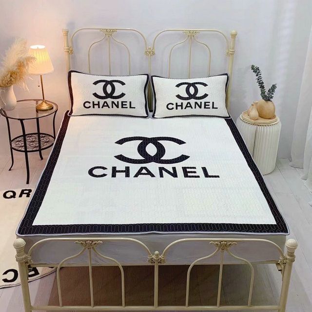 Cn Chanel Logo Type 3067 Bedding Sets Bed Linen Hyperbeast Bedroom Duvet Luxury Ideas Sheets Covers Premium Fashion Brand Blankets Cn Chanel Logo Type 3067 Bedding Sets Bed Linen Hyperbeast Bedroom Duvet Luxury Ideas Sheets Covers Premium Fashion Brand Blankets