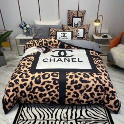 Cn Chanel Logo Type 3136 Bedding Sets Blankets Luxury Ideas Bed Linen Premium Fashion Brand Covers Sheets Hyperbeast Bedroom Duvet