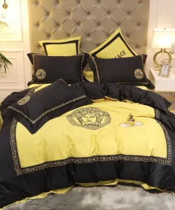 Gianni Versace Black Yellow Luxury Brand High-End Bedding Sets, For Home Best Luxury Bedding Sets