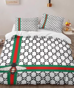 Gucci Bee Logo Type 1148 Bedding Sets Blankets Luxury Ideas Covers Duvet Sheets Premium Fashion Brand Bed Linen Hyperbeast Bedroom