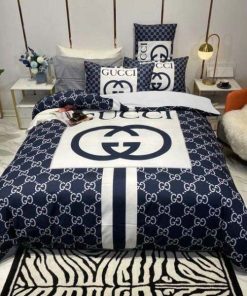 Gucci Big Logo In Blue Monogram Background Bedding Set King