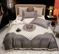 Gucci Cat Grey Luxury Brand Bedding Sets Duvet Cover Set, For Home Best Luxury Bedding Sets