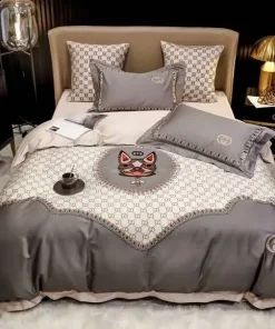 Gucci Cat Grey Luxury Brand Bedding Sets Duvet Cover Set, For Home Best Luxury Bedding Sets