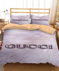 Gucci Diamon Logo Type 1424 Bedding Sets Hyperbeast Bedroom Sheets Covers Duvet Bed Linen Premium Fashion Brand Blankets Luxury Ideas
