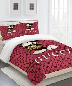 Gucci Fashion Logo & Mickey Red Limited Luxury Brand Bedding Set Home Decorations 27 Bedding Sets