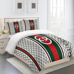 Gucci Italy White And Black Logo Type 2348 Bedding Sets Blankets Sheets Luxury Ideas Covers Duvet Premium Fashion Brand Hyperbeast Bedroom Bed Linen