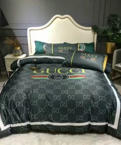Gucci Logo Black Luxury Brand High-End Bedding Sets Covers Sheets Bedroom Idea Blankets Bed Linen Duvet