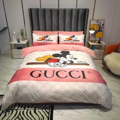 Gucci Logo Type 1569 Bedding Sets Sheets Luxury Ideas Duvet Premium Fashion Brand Hyperbeast Bedroom Covers Bed Linen