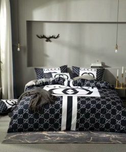 Gucci Logo Type 2896 Bedding Sets Covers Hyperbeast Bedroom Bed Linen Duvet Luxury Ideas Premium Fashion Brand Sheets