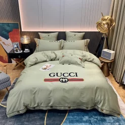 Gucci Pea Luxury Brand High End Premium Bedding Set For Bedroom Luxury Duvet Cover Set With Pillowcases Home Decoration Bedding Sets