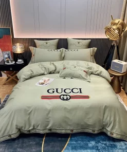 Gucci Pea Luxury Brand High End Premium Bedding Set For Bedroom Luxury Duvet Cover Set With Pillowcases Home Decoration Bedding Sets