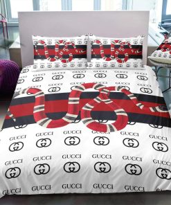 Gucci Snake With Vintage In White Pattern Background Bedding Set