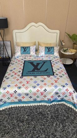 Louis Vuitton Lv Logo Type 3553 Bedding Sets Premium Fashion Brand Duvet Luxury Ideas Covers Bed Linen Hyperbeast Bedroom Blankets Sheets Bedspread