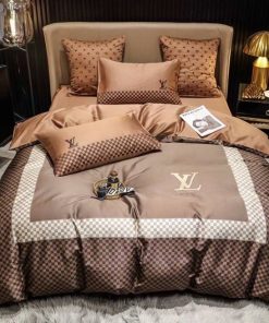 Louis Vuitton Lv Logo Type 3974 Bedding Sets Blankets Luxury Ideas Sheets Premium Fashion Brand Covers Hyperbeast Bedroom Duvet Home Decor