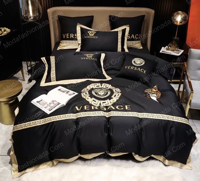 Luxury Versace Logo Luxury Brand Model 32 Bedding Set Home Decoration Bedding Sets Luxury Versace Logo Luxury Brand Model 32 Bedding Set Home Decoration Bedding Sets