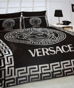 Versace Basic Black And White Ancient Frame Most Comfortable Bedding Set