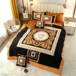 Versace Logo Type 3550 Bedding Sets Duvet Premium Fashion Brand Bed Linen Sheets Covers Hyperbeast Bedroom Blankets Luxury Ideas